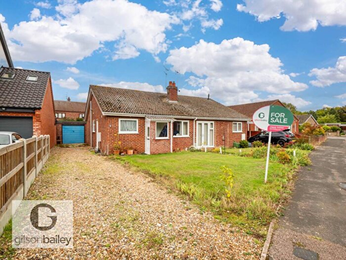 2 Bedroom Semi-Detached House For Sale In Willow Close, Lingwood, NR13