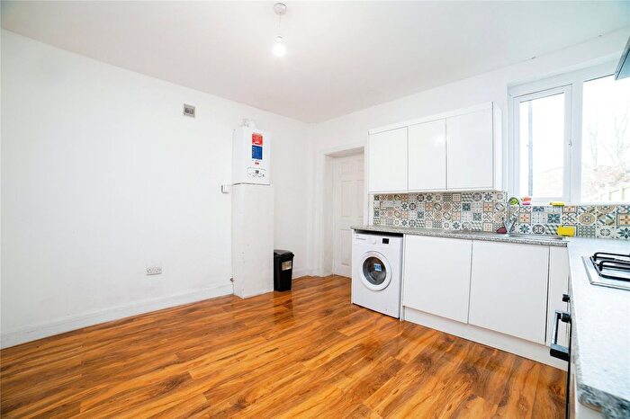 3 Bedroom End Of Terrace House For Sale In High Street, Sutton-In-Ashfield, Nottinghamshire, NG17