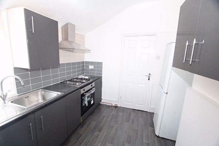 1 Bedroom Flat To Rent In Beaconsfield Terrace, NN1