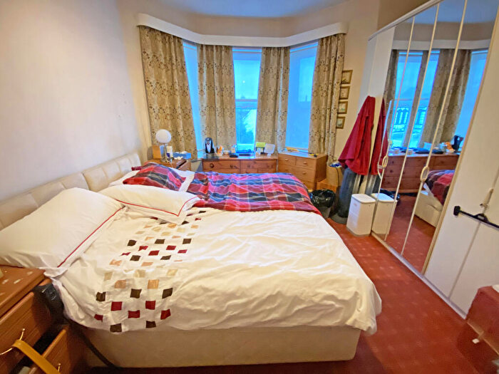 5 Bedroom Semi-Detached House For Sale In Bedwlwyn Road, Ystrad Mynach, Hengoed, CF82 - Photo 12