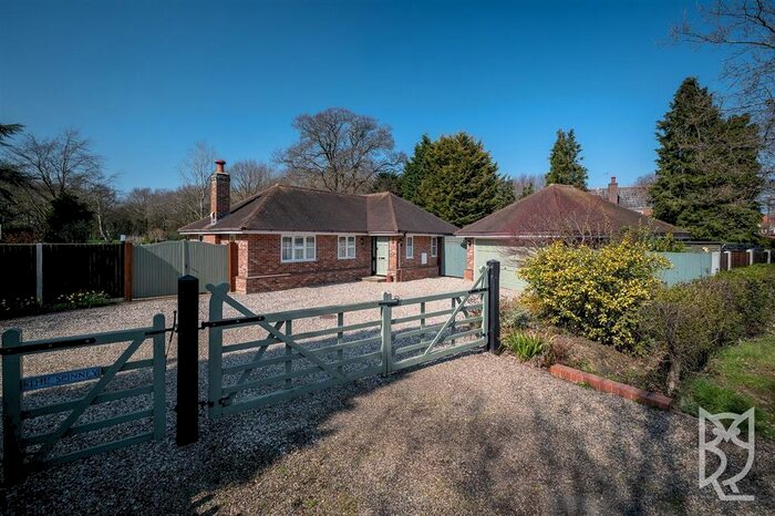 3 Bedroom Detached Bungalow For Sale In Moor Road, Langham, Colchester, CO4