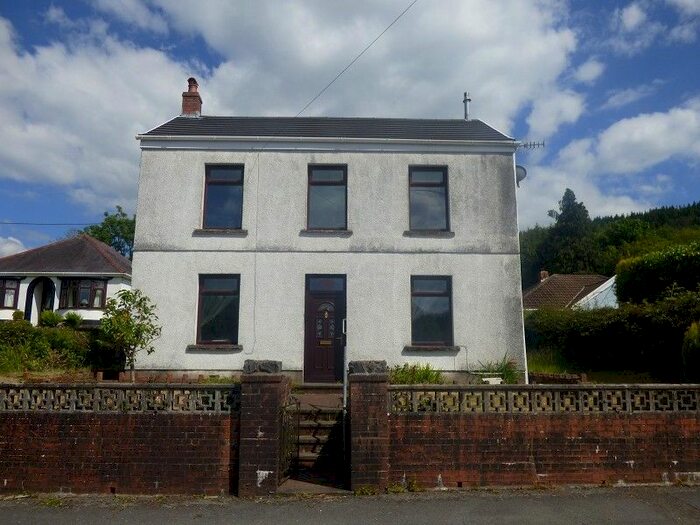 3 Bedroom Detached House For Sale In Dulais Road, Seven Sisters, Neath ., SA10