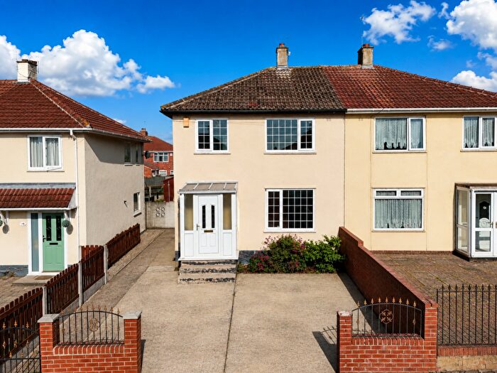 3 Bedroom Semi Detached House For Sale In Hazel Road Edlington, Edlington, Doncaster, DN12