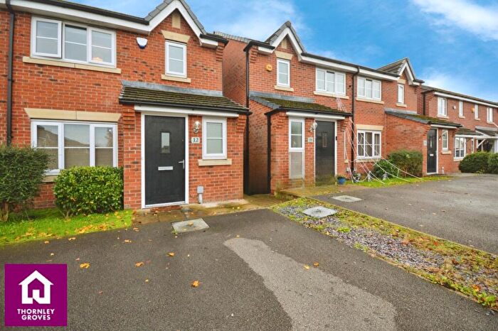 3 Bedroom Semi Detached House For Sale In Hardys Close, Radcliffe, Manchester, M26