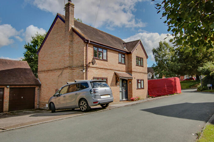 4 Bedroom Detached House For Sale In Bishops Waltham, SO32