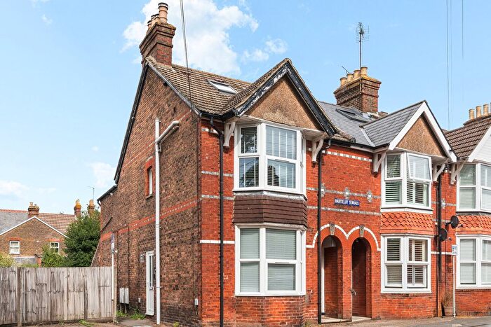 2 Bedroom Maisonette For Sale In Barttelot Road, Horsham, RH12