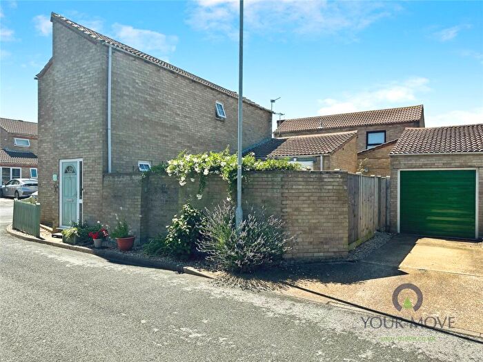 3 Bedroom Detached House For Sale In Wade Close, Eastbourne, East Sussex, BN23