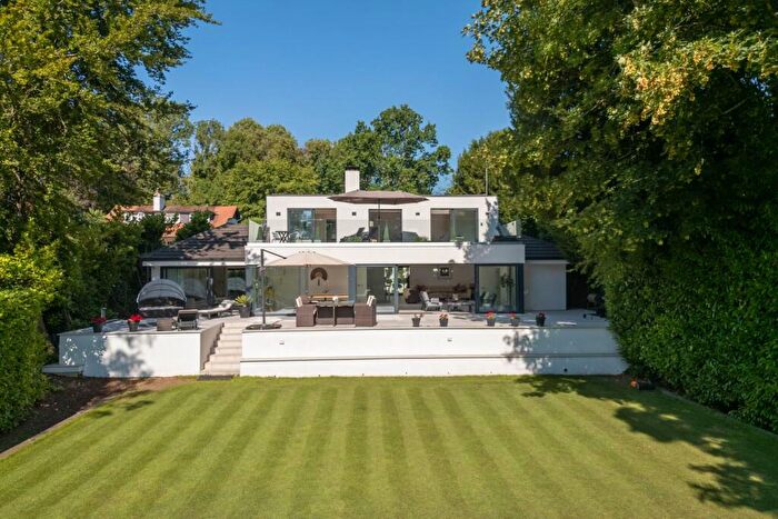 5 Bedroom Detached House For Sale In Bois Lane, Amersham, HP6