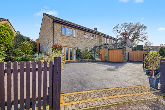 4 Bedroom Detached House For Sale In Churchfield Drive, Castle Cary, BA7