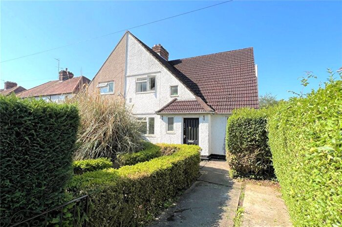 4 Bedroom Semi-Detached House To Rent In Cowley Road, Oxford, OX4
