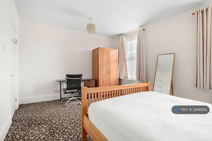 4 Bedroom Terraced House To Rent In Swinnerton Street, Homerton Hackney East London, E9