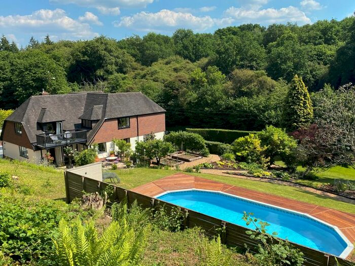 5 Bedroom Detached House For Sale In Medstead Road, Beech, Hampshire, GU34