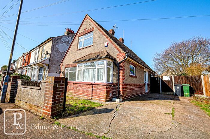 3 Bedroom Bungalow To Rent In Victory Road, Clacton On Sea, Essex, CO15