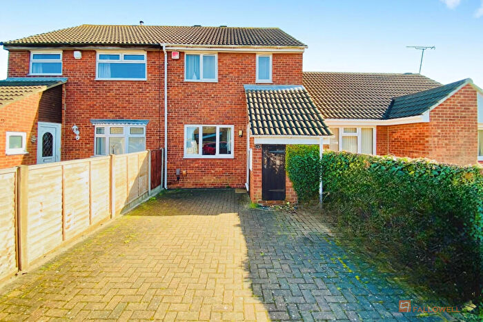 3 Bedroom Town House For Sale In Brackenfield Way, Thurmaston, LE4