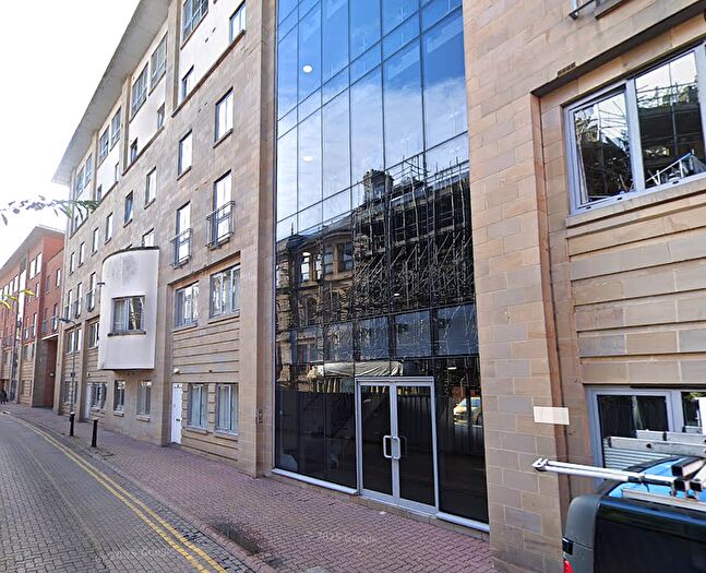 2 Bedroom Flat To Rent In Mount Stuart Square, Cardiff, CF10