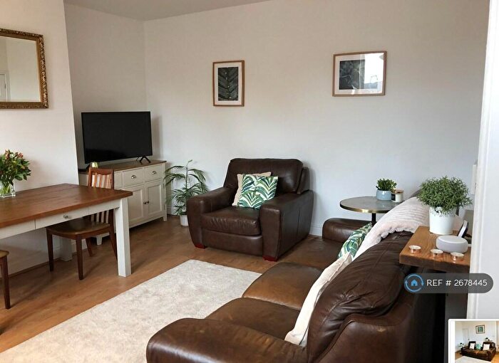 3 Bedroom Terraced House To Rent In New Bank Street, Morley, Leeds, LS27