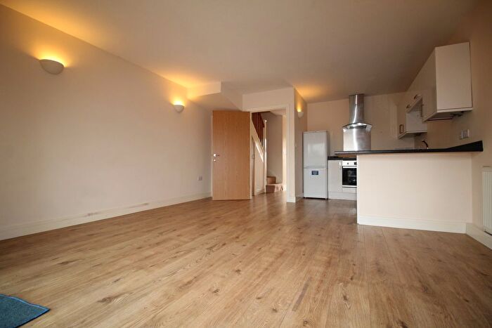 3 Bedroom Terraced House To Rent In Dorchester Road, Worcester Park, KT4