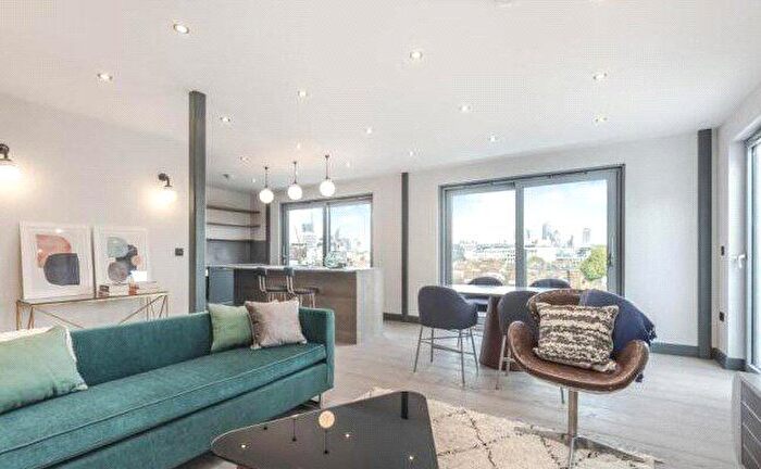 2 Bedroom Flat To Rent In Waterloo Rd, London, SE1