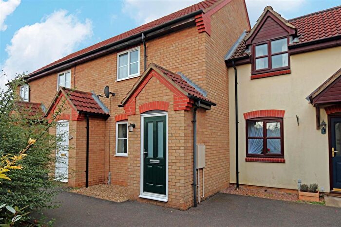 2 Bedroom Terraced House To Rent In Blackthorn, Stamford, PE9