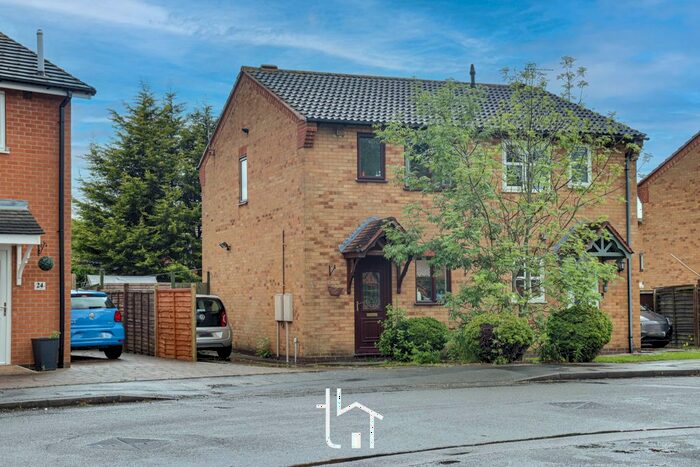 2 Bedroom Semi-Detached House To Rent In Kinross Way, Hinckley, LE10