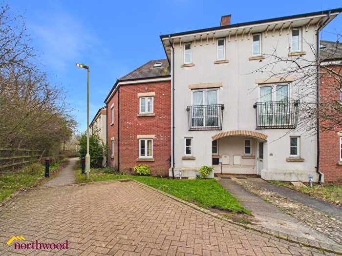 4 Bedroom Terraced House For Sale In Rosemary Drive, Banbury, OX16