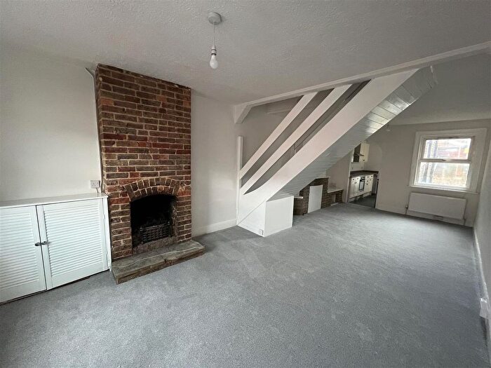 2 Bedroom Property To Rent In Norfolk Road, Tonbridge, TN9