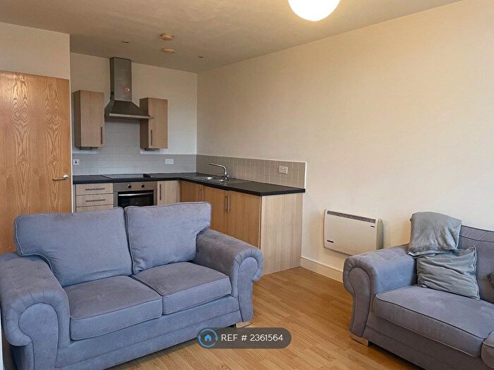 1 Bedroom Flat To Rent In Melbourne Street, Morley, Leeds, LS27
