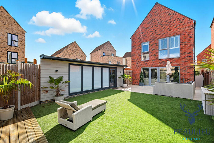 3 Bedroom Detached House For Sale In Samuel Parish Link, Beaulieu Park, CM1