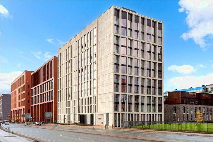 2 Bedroom Flat To Rent In Spinners Way, Manchester, Greater Manchester, M15