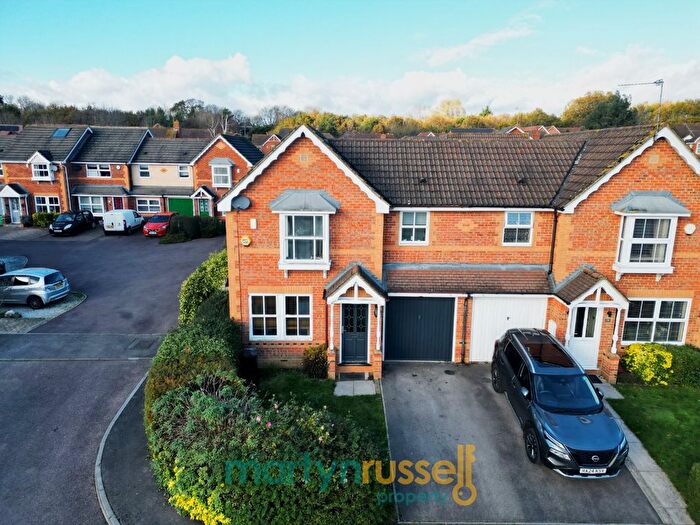 3 Bedroom Semi Detached House For Sale In Jay Close, Lower Earley, Reading, Berkshire, RG6