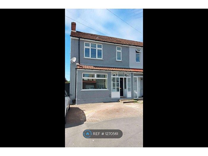 3 Bedroom Semi Detached House To Rent In Welling London, Welling, DA16