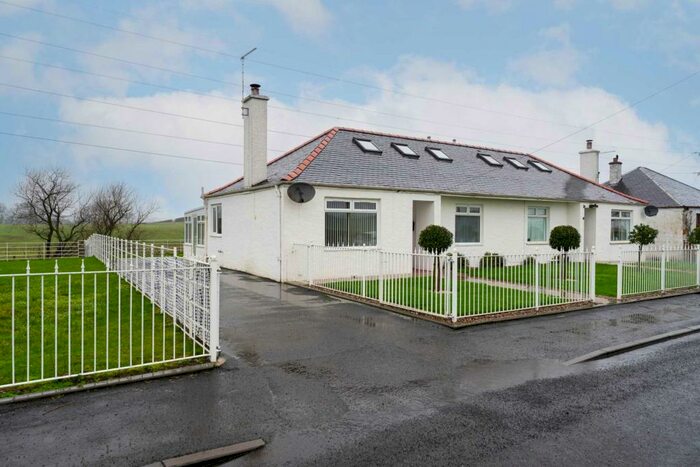 3 Bedroom Semi-Detached House To Rent In Auchans Farm Cottage, PA6