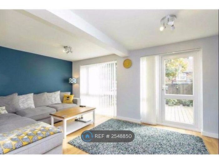 3 Bedroom Terraced House To Rent In Concorde Drive, Bristol, BS10