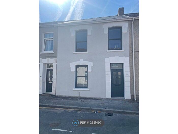 4 Bedroom Terraced House To Rent In James Street, Llanelli, SA15