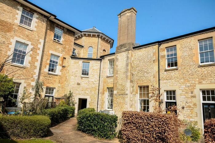 3 Bedroom Terraced House To Rent In St Georges Manor, Littlemore, OX4