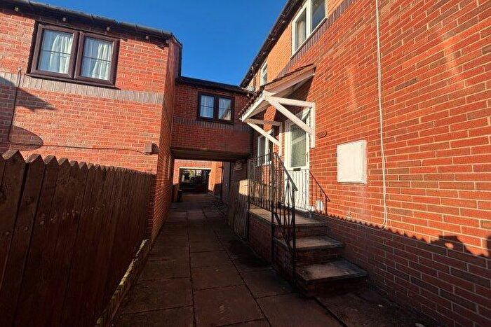 2 Bedroom Property To Rent In Farm Hill, Exeter, EX4