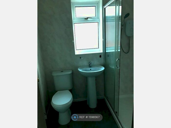 2 Bedroom Bungalow To Rent In Hunter Close, Preston, Hull, HU12
