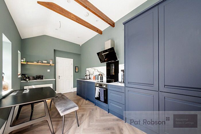 2 Bedroom Flat To Rent In Brentwood Avenue, Jesmond, Newcastle Upon Tyne, NE2