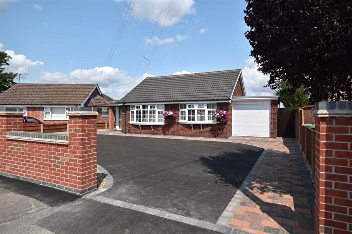 2 Bedroom Detached Bungalow For Sale In Brooke Close, Balderton, Newark, NG24