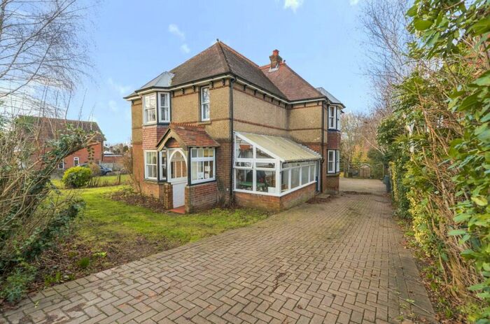 5 Bedroom Detached House To Rent In Grange Road, Alresford, Hampshire, SO24