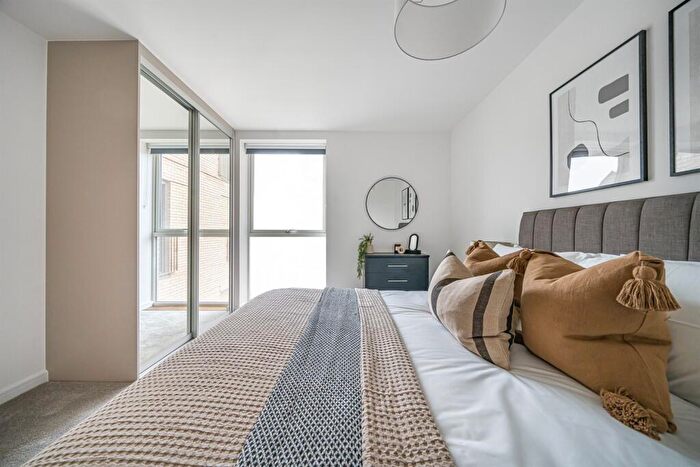 1 Bedroom Apartment To Rent In Bed, Th Floor, Ranger, Verona House In Beam Park, RM9