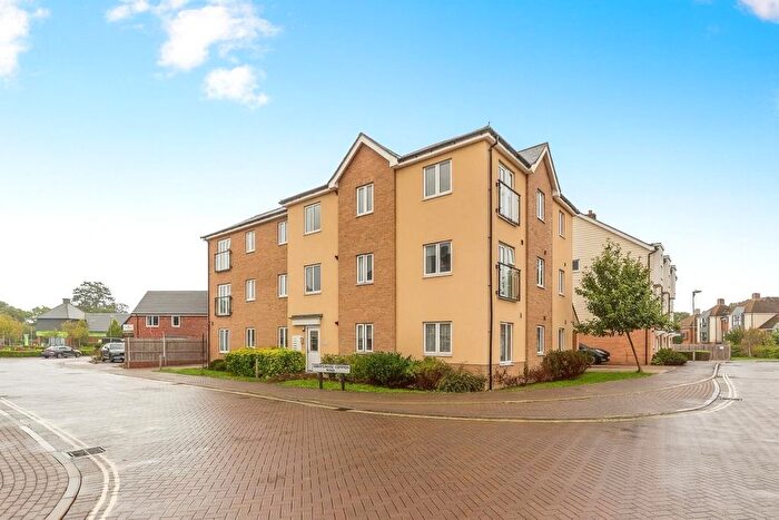 2 Bedroom Flat For Sale In Abbotswood Common Road, Romsey, SO51