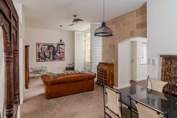 1 Bedroom Apartment To Rent In The Coachworks, BA1