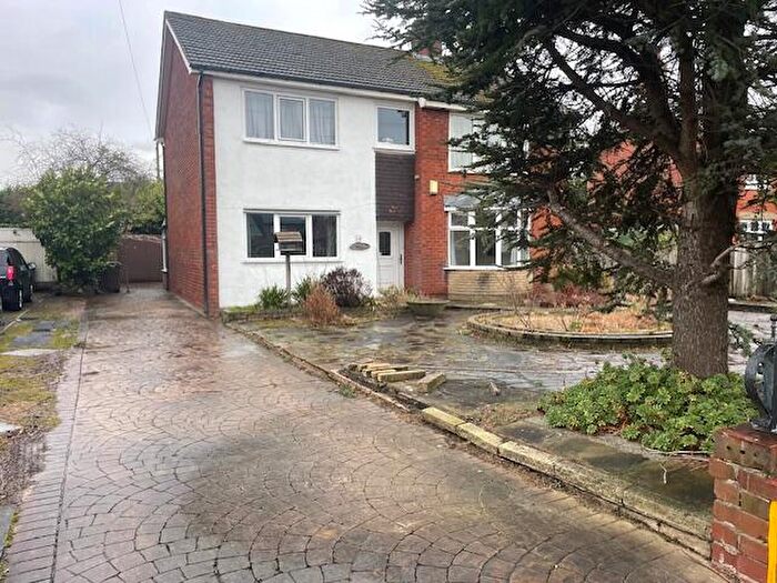 2 Bedroom Flat To Rent In Pope Lane, PR1