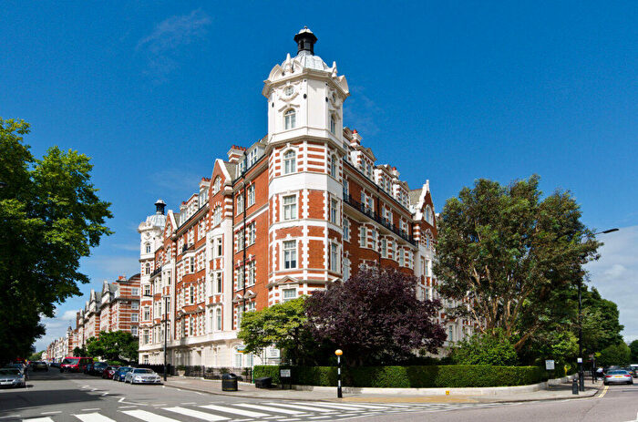 5 Bedroom Apartment To Rent In North Gate, Prince Albert Road, London, NW8