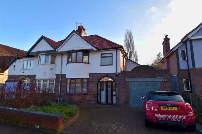 3 Bedroom Semi-Detached House To Rent In Bristol Road, Selly Oak, Birmingham, West Midlands, B29