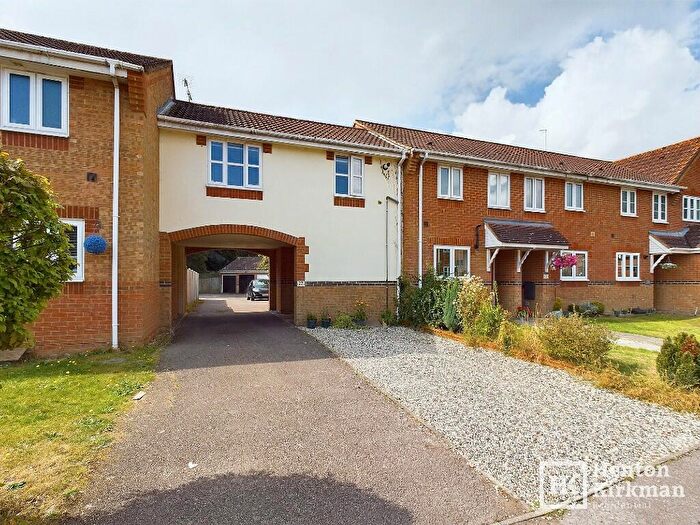 1 Bedroom Coach House To Rent In Langley Place, Billericay, Essex, CM12