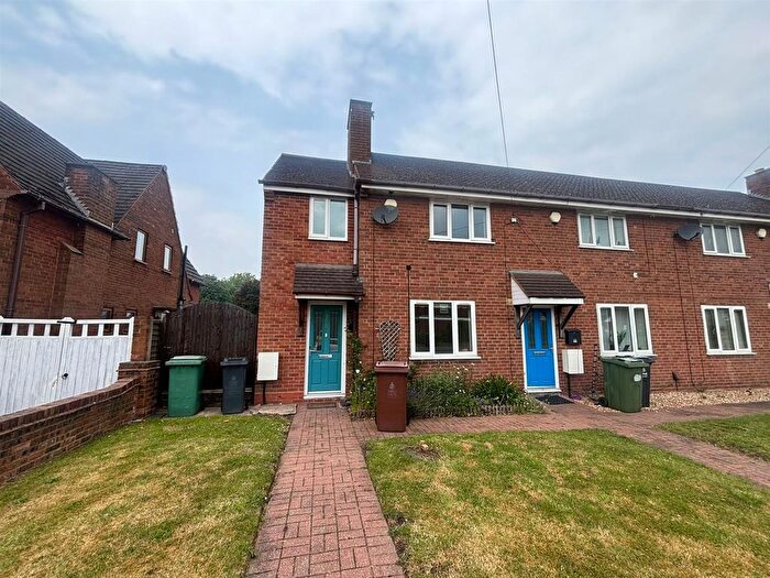 2 Bedroom End Terrace House To Rent In Lichfield Road, Shelfield, WS4