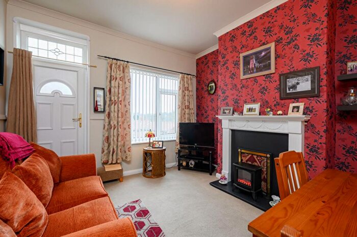 3 Bedroom Terraced House For Sale In Spring Hill, Tadcaster, LS24