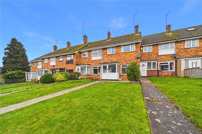 3 Bedroom Terraced House For Sale In Grasscroft, Kingsthorpe, Northampton, NN2